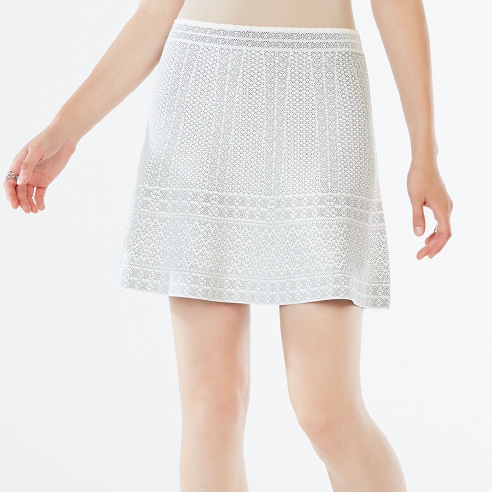BCBGMaxAzria Knit White and Black Skirt Sz. Sm